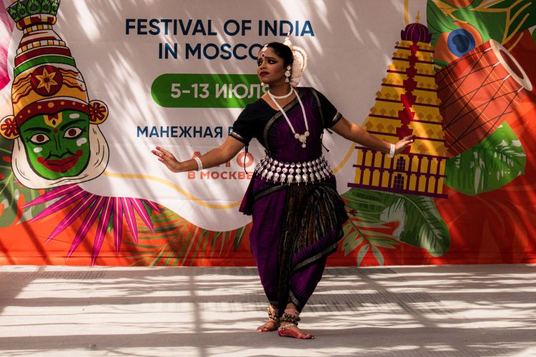 1751884084_festival24resizedjpg.jpg