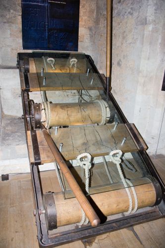 1778172968_atorturerackjpg.jpg