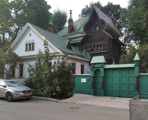 1778607519_dommuzeyvmvasnetsovafotoavgust2024jpg.jpg
