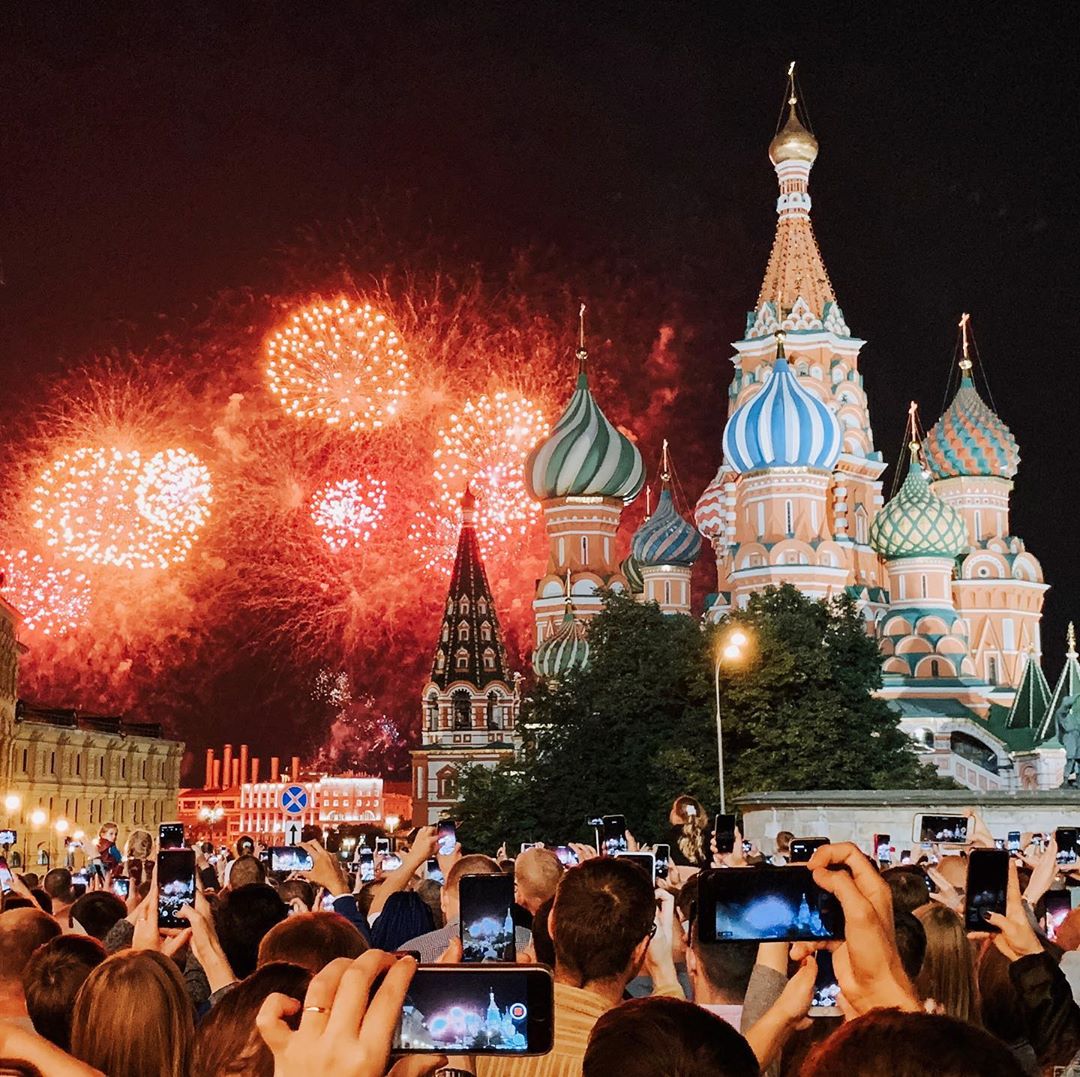 Как проходит праздник в москве