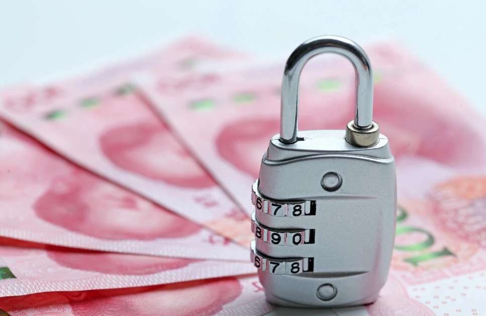 Германские банки начали закрывать счета россиян с бессрочными видами на ...