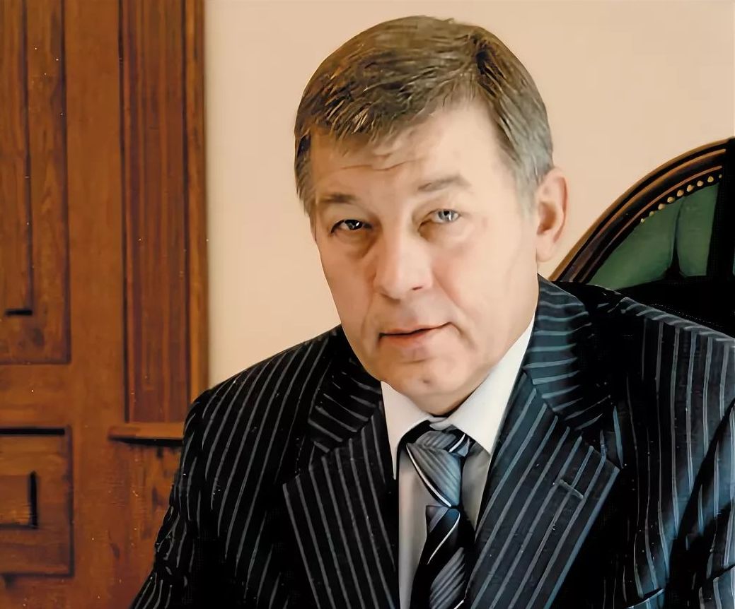 Рут миит директор