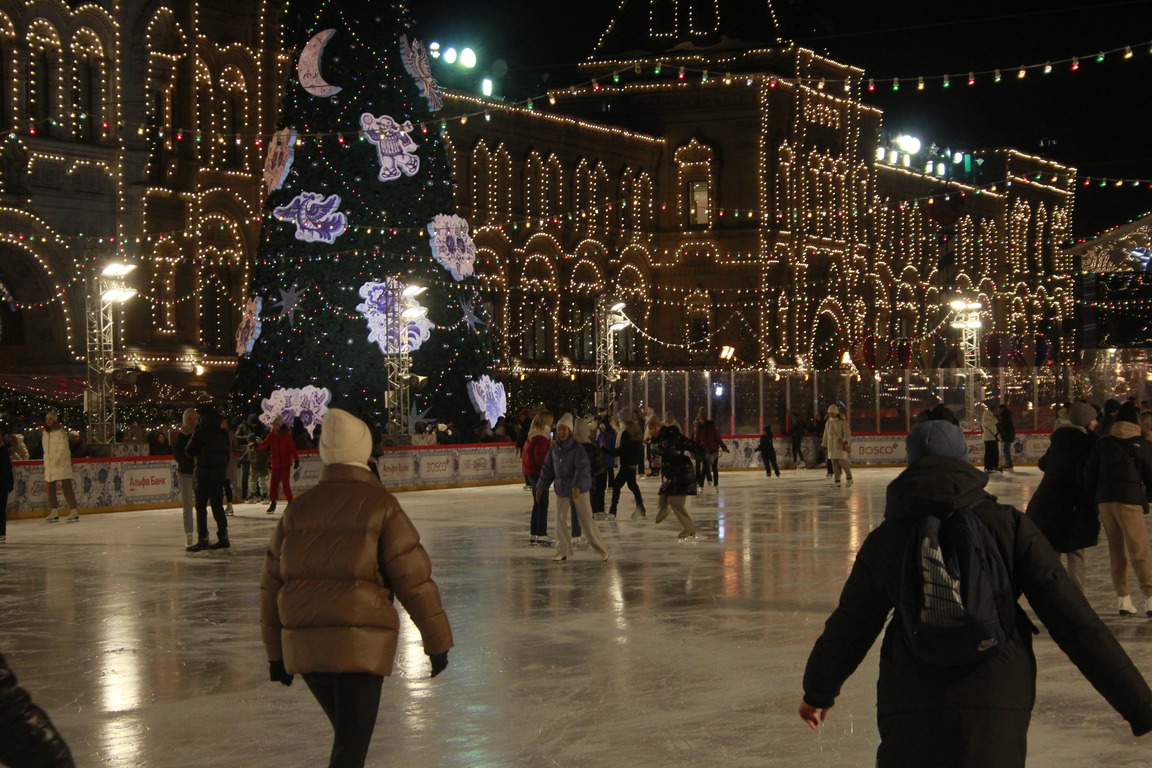 Встретить новый год в москве