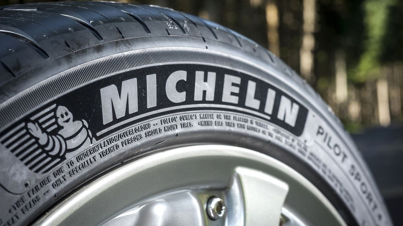 Мишлен какая страна. Michelin производители шин. Мишлен производитель. Мишлен шины производитель. Michelin Модельный ряд.