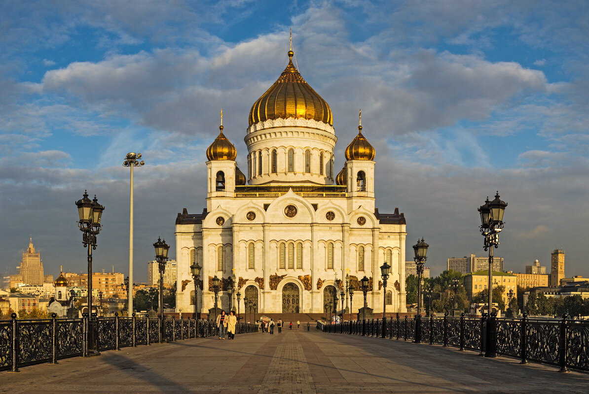 Главный храм Москвы храм Христа Спасителя
