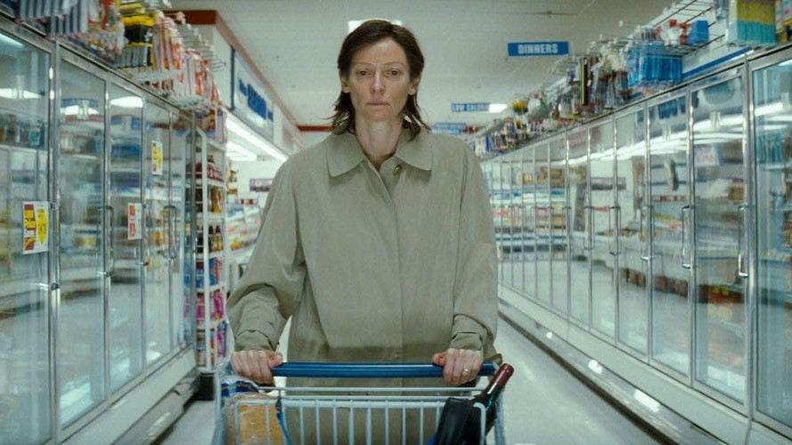 Кадр из фильма «Что-то не так с Кевином» (2011)