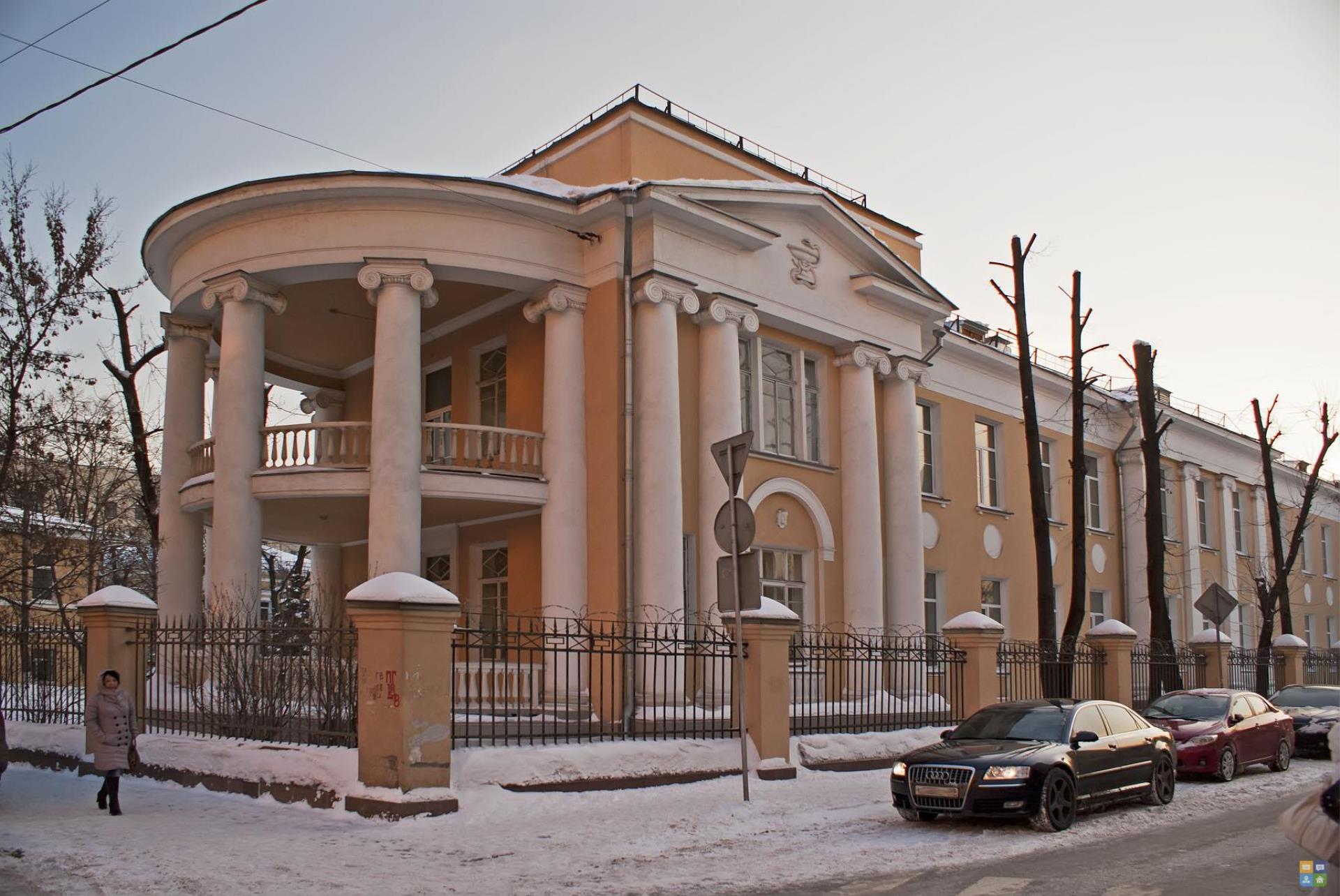 Болезнь гельмгольца. Московский НИИ глазных болезней им. Гельмгольца. Клиника имени Гельмгольца в Москве. Клиника института глазных болезней Гельмгольца Москва. Глазной институт в Москве им Гельмгольца официальный сайт.