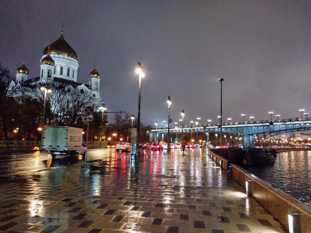 Улицы москвы погулять. Доброй ночи Петербург. Где погулять в Москве ночью. Где можно погулять в Москве красивые места ночью. Куда сходить в Москве ночью.