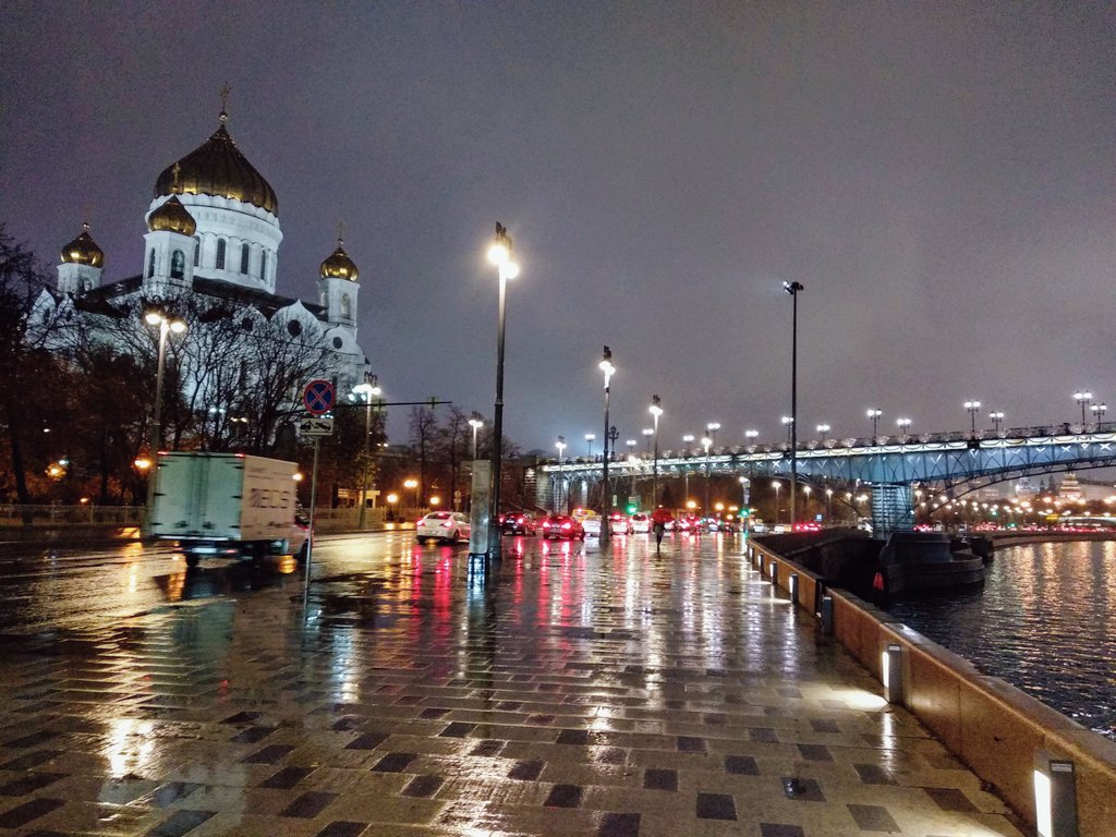 Погулять в москве красивые места вечером