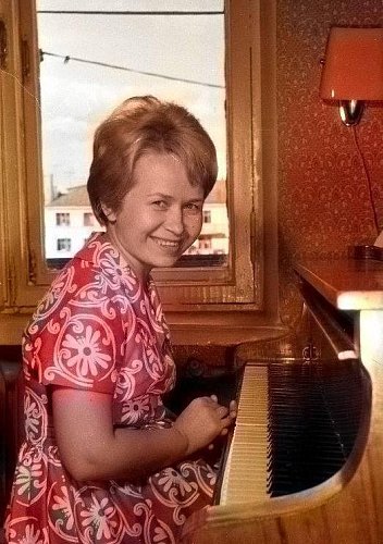 Александра Пахмутов