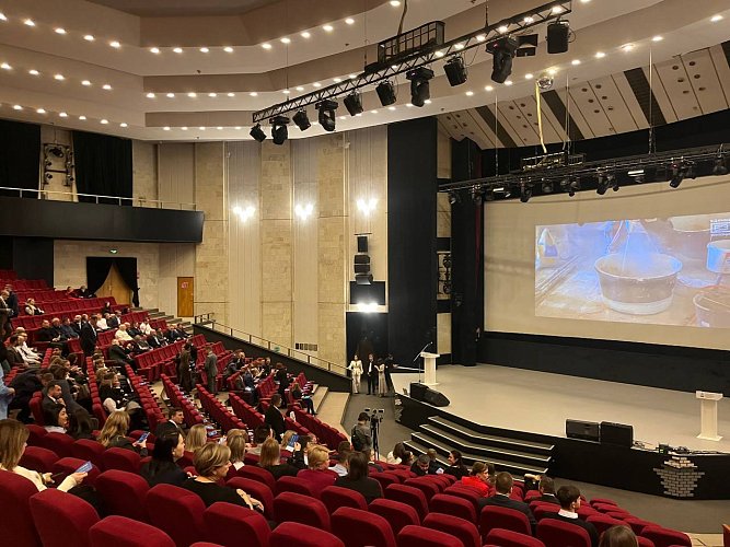 Алина Белогурова