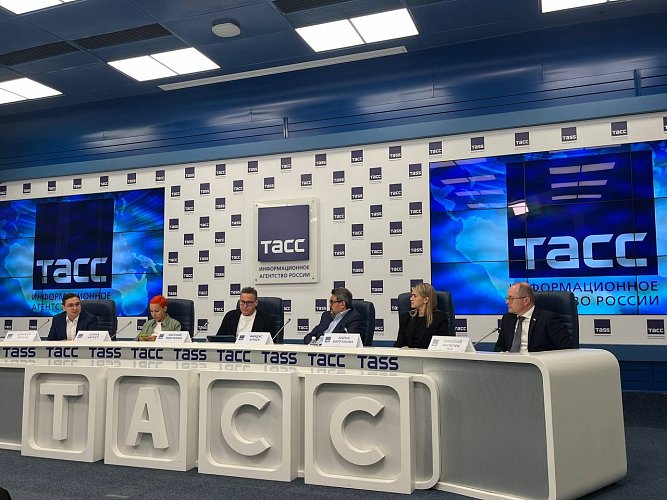 Камилла Макара