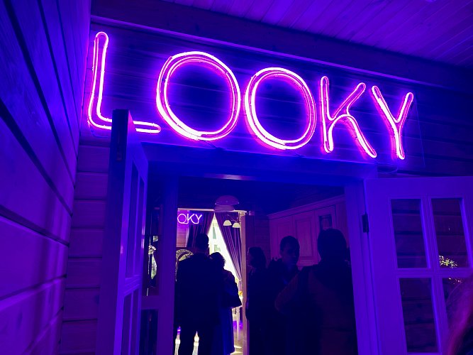 Светлана Буркова