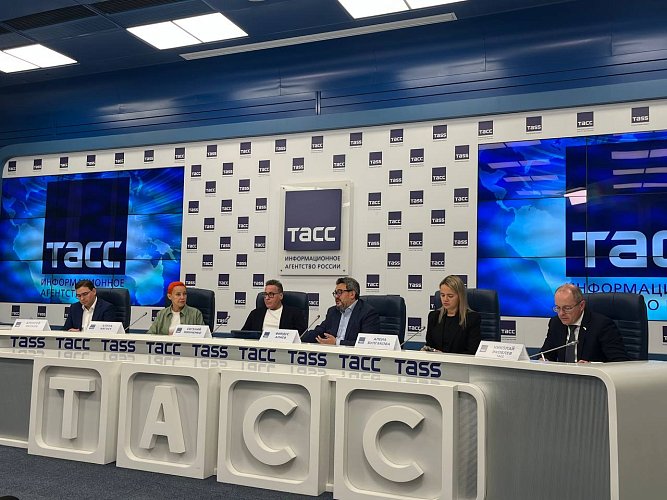 Камилла Макара