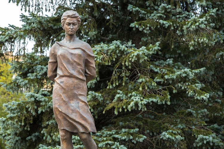 Памятник Зое Космодемьянской в Рузе, 2015 г.
